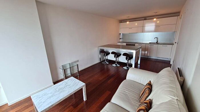 1 Bedroom Apartment To Rent In Beetham Tower, Birmingham, B1