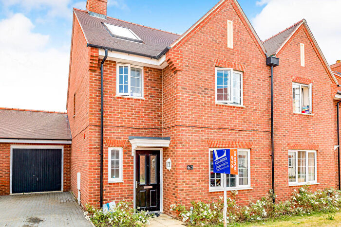 3 Bedroom Semi-Detached House To Rent In Rogers Lane, Buckingham, MK18