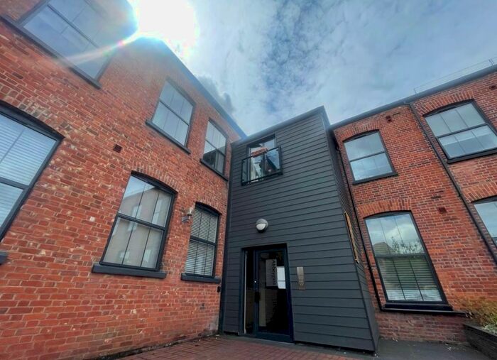 1 Bedroom Flat To Rent In Whitewell Road, Colchester, CO2