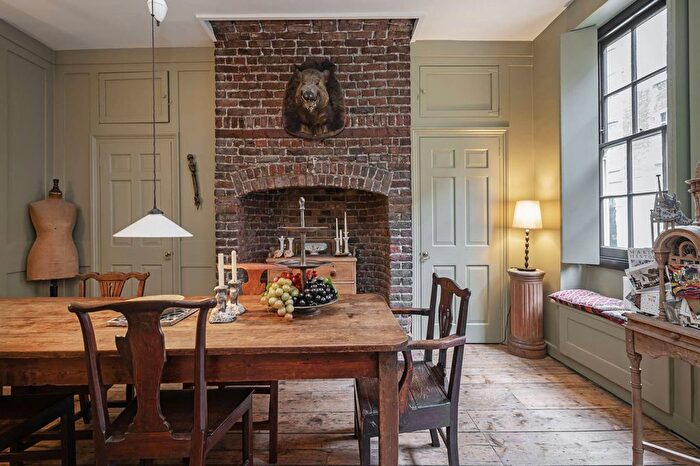 5 Bedroom Terraced House For Sale In Elder Street, Spitalfields, London, E1