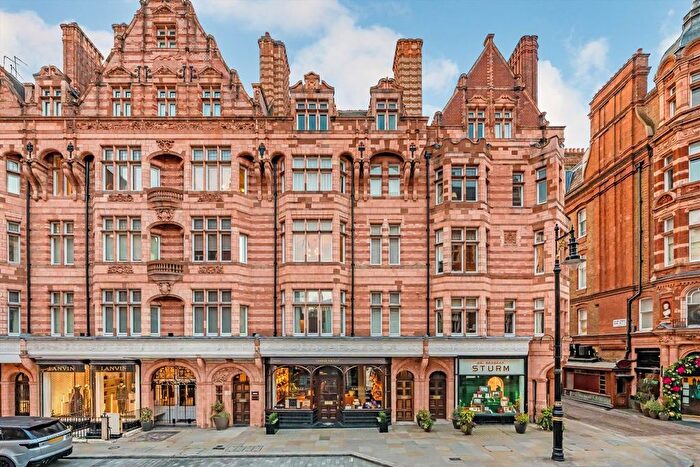 1 Bedroom Flat To Rent In Mount Street, Mayfair, W1K