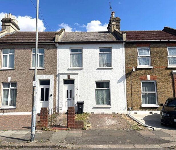 3 Bedroom Terraced House For Sale In Grange Road, Ilford, IG1