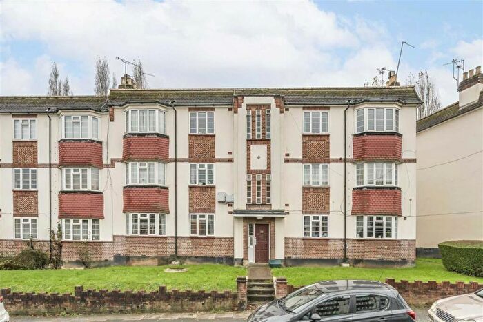 2 Bedroom Flat To Rent In Amblecote Road, Lee, SE12