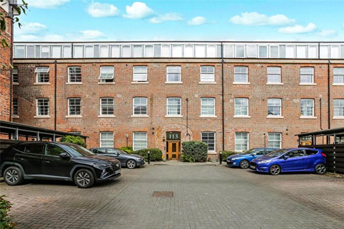 2 Bedroom Flat For Sale In Cook Street, Glasgow, Glasgow City, G5