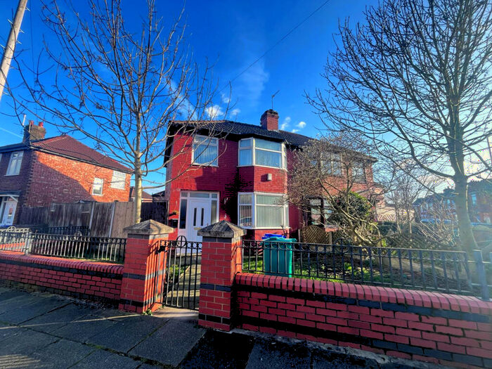 3 Bedroom Semi-Detached House To Rent In Albany Avenue, Manchester, M11