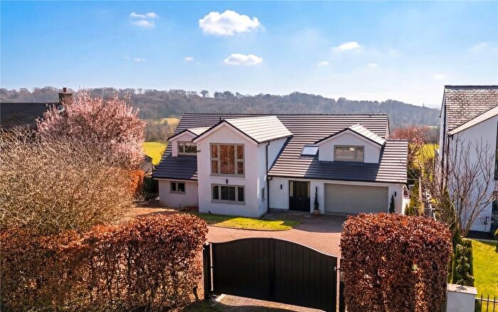 5 Bedroom Detached House For Sale In Dunstarn Lane, Leeds, West Yorkshire, LS16