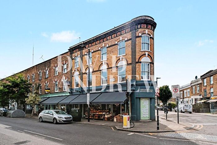 4 Bedroom Flat To Rent In Blackstock Road, London, N5