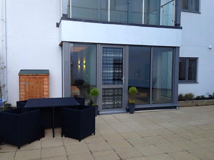 2 Bedroom Flat For Sale In Olympia Heights, Greenhill, Weymouth, DT4