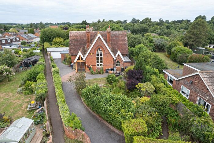 4 Bedroom Detached House For Sale In The Hill, Littlebourne, Kent, CT3