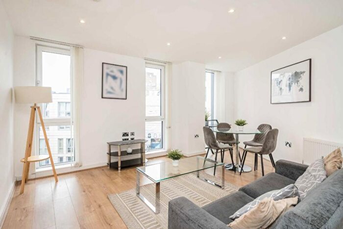 2 Bedroom Flat For Sale In Britannia Walk, Shoreditch, N1