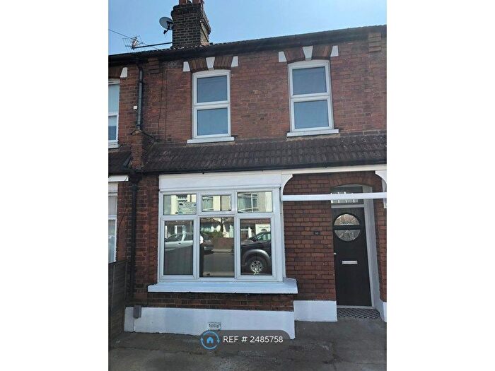 2 Bedroom Terraced House To Rent In Perry Hall Road, Kent, BR6