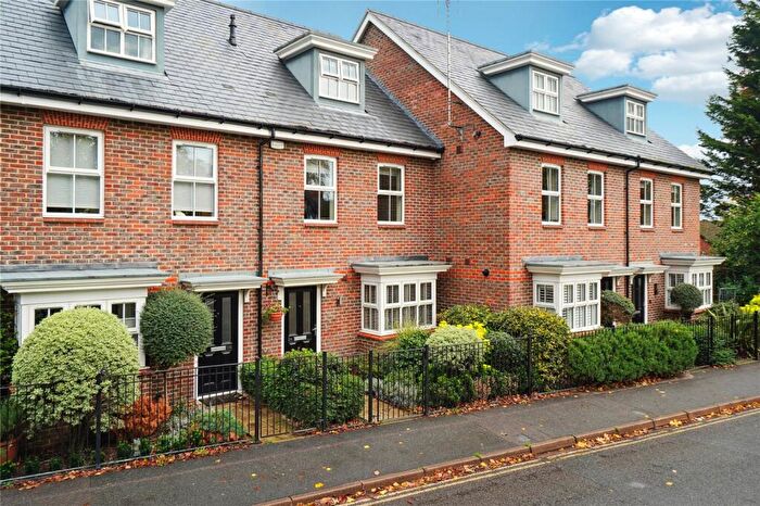 3 Bedroom Terraced House For Sale In Greys Road, Henley-on-Thames, Oxfordshire, RG9