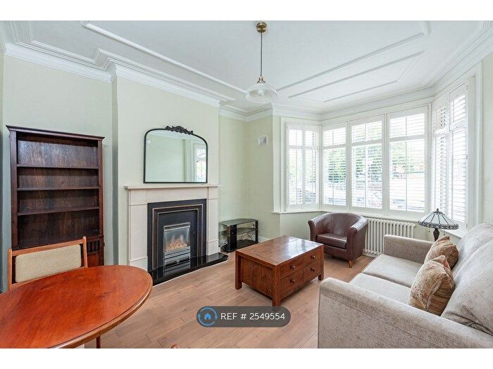 1 Bedroom Flat To Rent In Rectory Lane, London, SW17