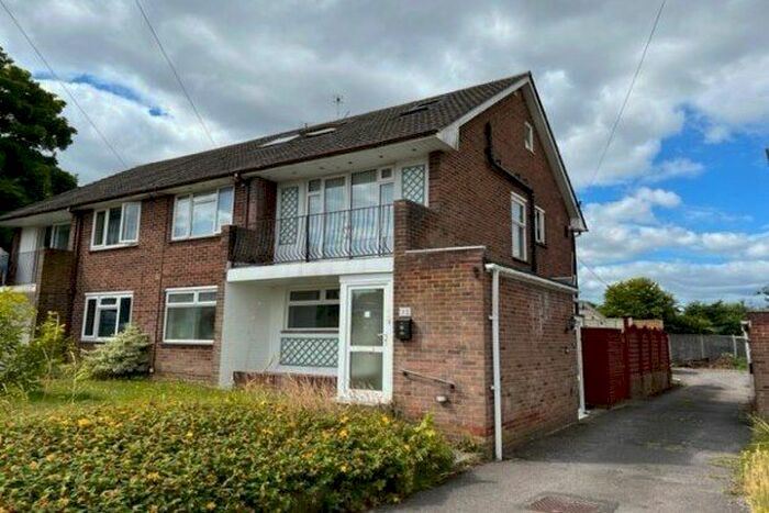 2 Bedroom Maisonette To Rent In Northfield Road, Southampton, SO18