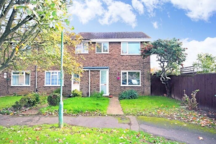 3 Bedroom End Of Terrace House To Rent In Bonnington Road, Maidstone, Kent, ME14