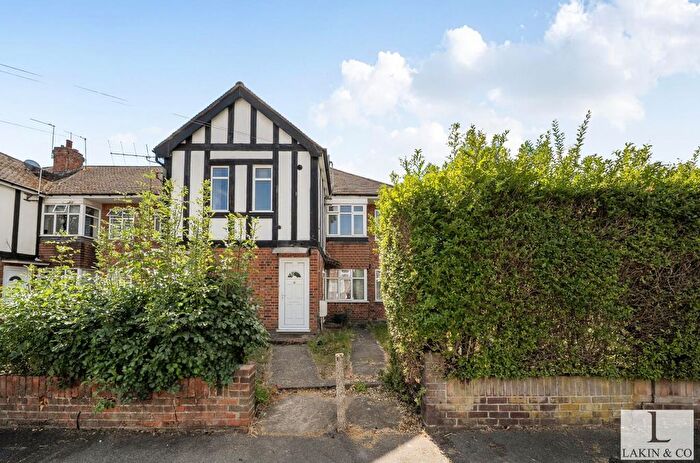 2 Bedroom Maisonette To Rent In Beechwood Avenue, Ruislip, HA4