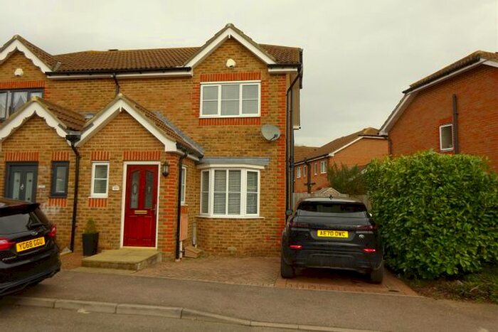 3 Bedroom Semi-Detached House To Rent In Lodge Hill Lane, Chattenden, Rochester, ME3