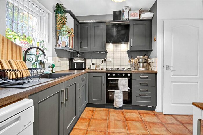 1 Bedroom Apartment For Sale In Northcott, Bracknell, Berkshire, RG12