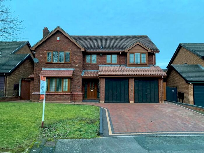 4 Bedroom Detached House To Rent In Mclean Drive, Priorslee, Telford, TF2
