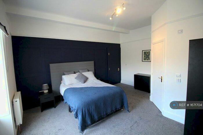 6 Bedroom Terraced House To Rent In Trinity Street, Huddersfield, HD1