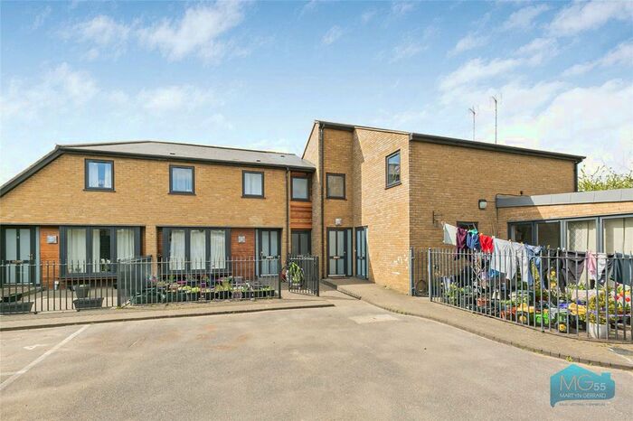 3 Bedroom Detached House To Rent In Marlborough Road, London, N22