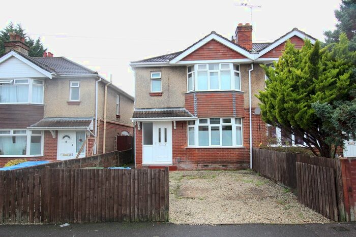 4 Bedroom Terraced House To Rent In Pansy Road, Southampton, SO16