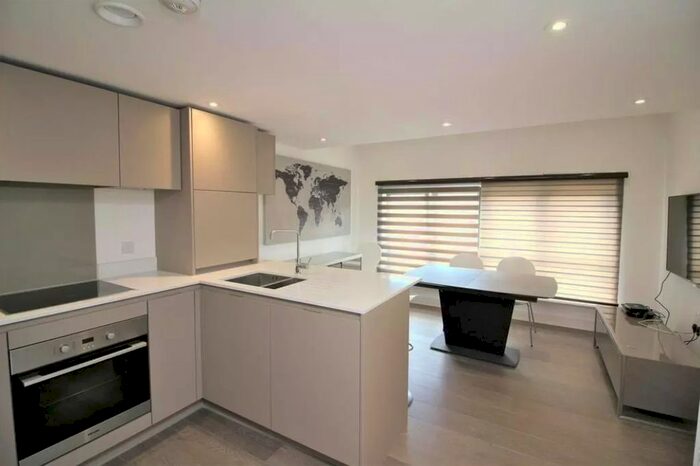 2 Bedroom Flat To Rent In Watling Street, Radlett WD7