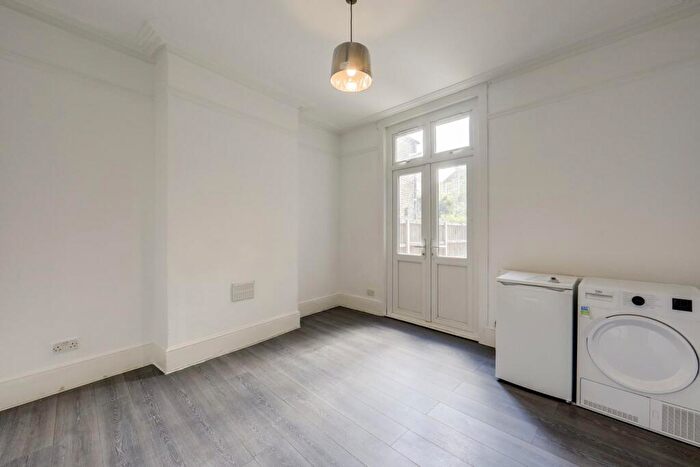 4 Bedroom Terraced House To Rent In Hawstead Road, Catford, London, SE6