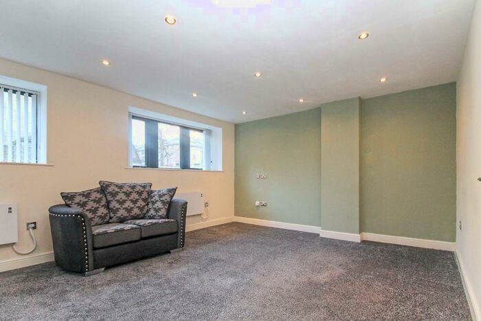 2 Bedroom Apartment To Rent In Richardshaw Lane, Pudsey, LS28