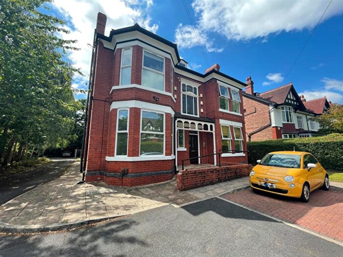 2 Bedroom Apartment To Rent In Aranmore, Ballbrook Avenue, Didsbury, M20