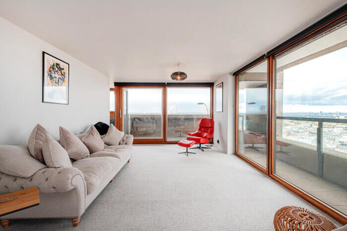 3 Bedroom Flat For Sale In Cromwell Tower, Barbican, EC2Y