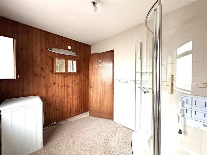 2 Bedroom Cottage For Sale In Longmeanygate, Midge Hall, Leyland, PR26