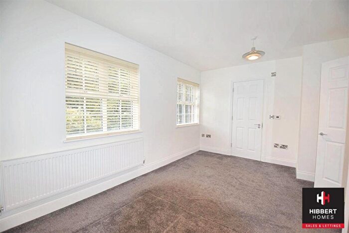 5 Bedroom Semi-Detached House To Rent In Hazelmere Gardens, Sale, M33