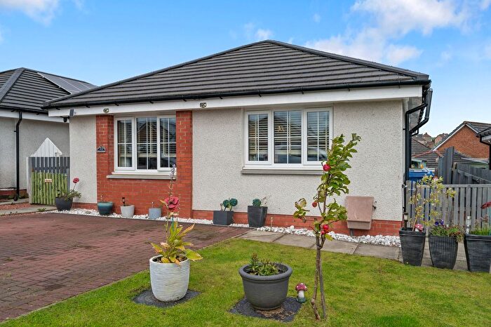 2 Bedroom Detached Bungalow For Sale In Allison Gardens, Blackridge, EH48