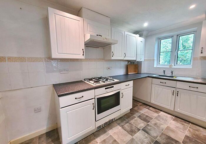 1 Bedroom Flat For Sale In Hawkers Close, Totton, Southampton, SO40