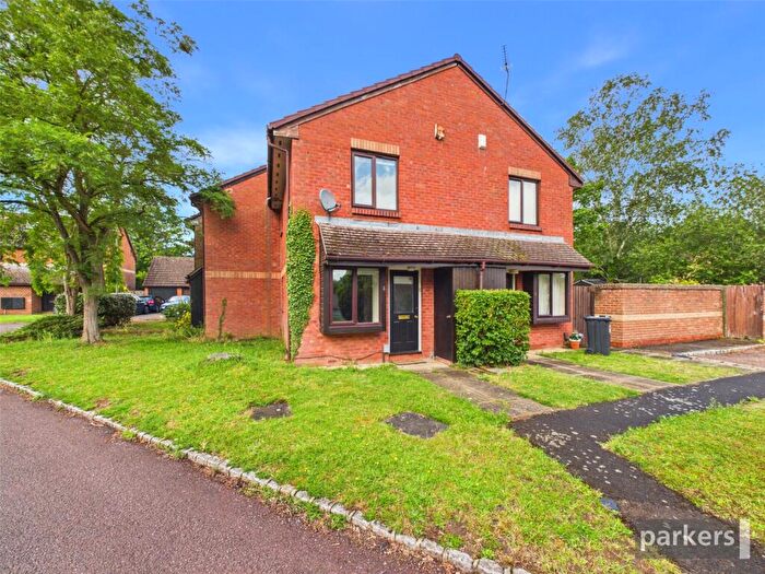 1 Bedroom House For Sale In Broad Hinton, Twyford, Berkshire, RG10