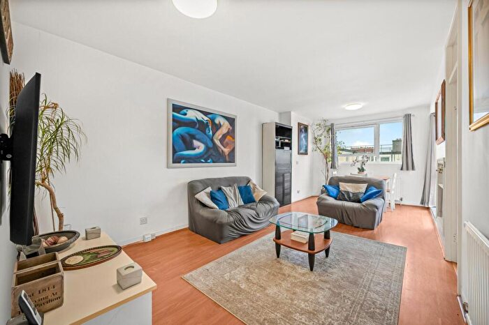 2 Bedroom Flat For Sale In Grove End House, Grove End Road, NW8