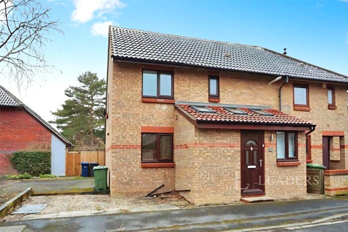 3 Bedroom House To Rent In Callander Close, CB4