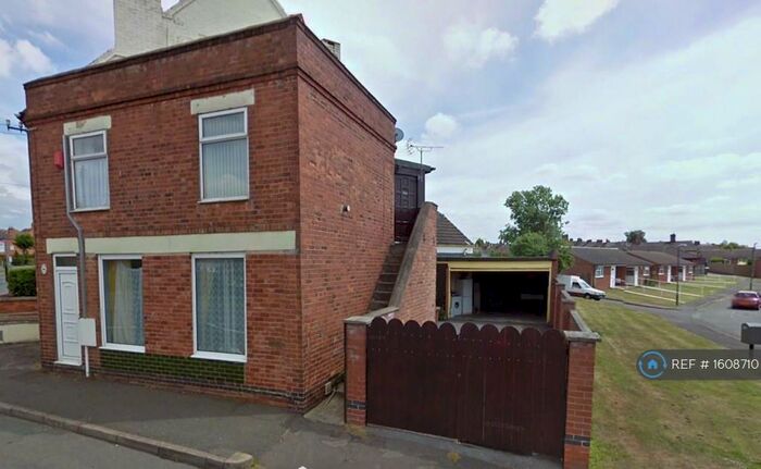 Studio To Rent In Gresley Wood Road, Swadlincote, DE11
