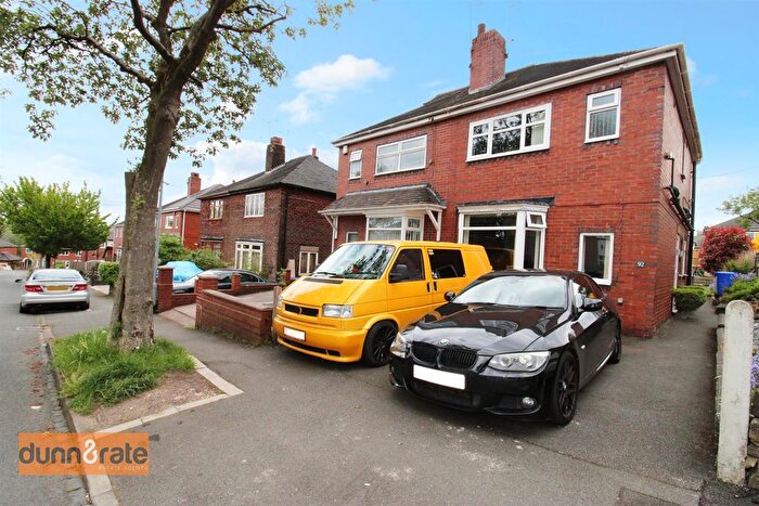 3 Bedroom Semi-Detached House For Sale In Courtway Drive, Sneyd Green, Stoke-On-Trent, ST1