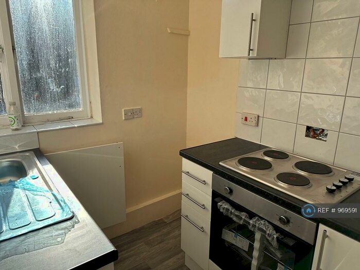 1 Bedroom Flat To Rent In Kings Road, Reading, RG1