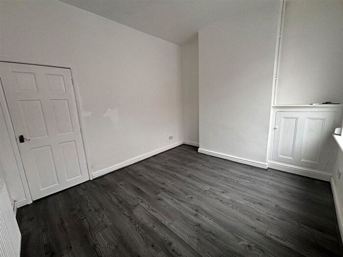 3 Bedroom End Of Terrace House To Rent In Florence Street, Walsall, WS1