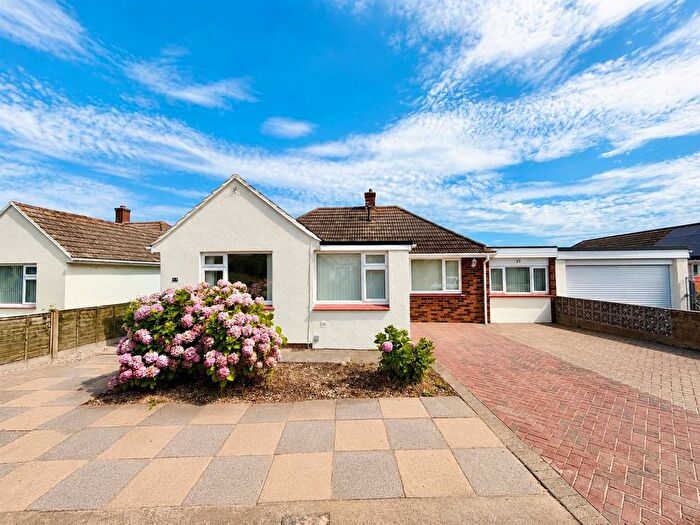 4 Bedroom Bungalow For Sale In Smardon Avenue, Brixham, TQ5