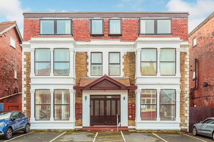 2 Bedroom Flat To Rent In Reads Avenue, Blackpool, FY1