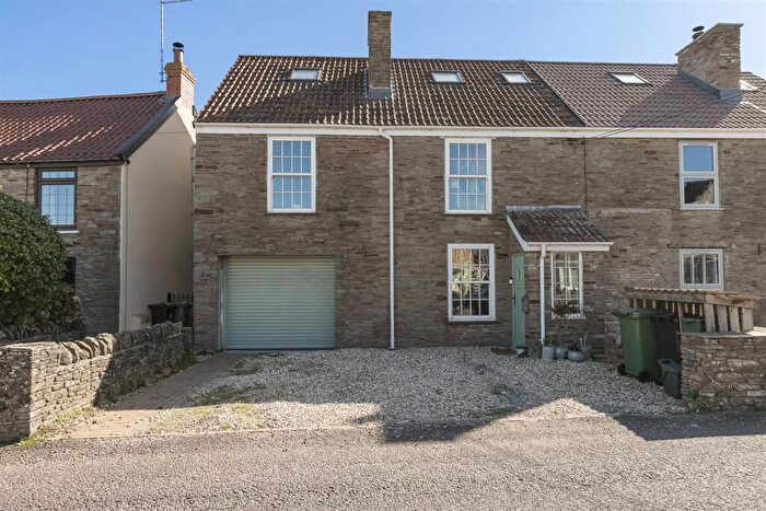 4 Bedroom Cottage For Sale In North Road, Winterbourne, BS36