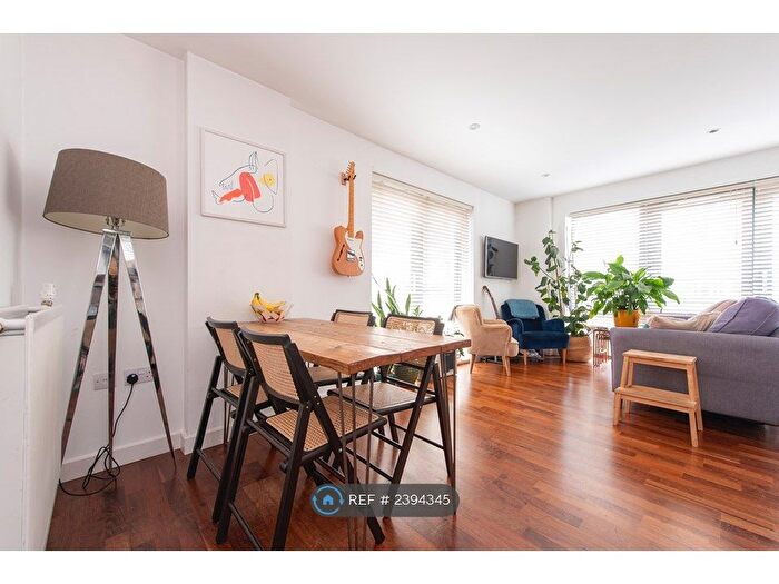 1 Bedroom Flat To Rent In Richmond Road, London, E8