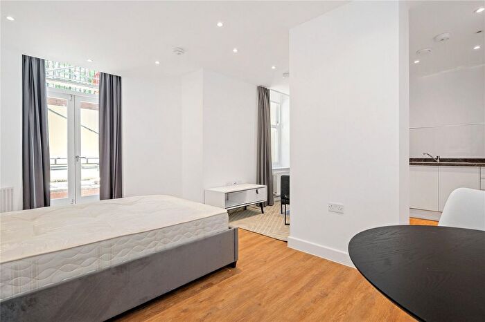 Studio To Rent In St Mark's Apartments, City Road, London, EC1V