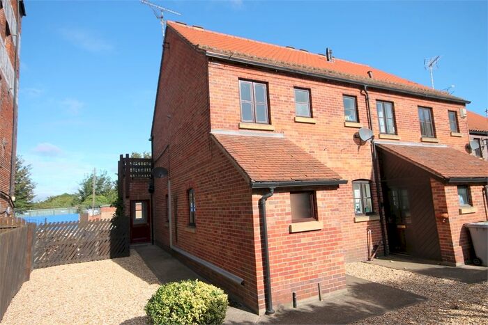 2 Bedroom End Of Terrace House To Rent In Huddlestones Wharf, Newark, Nottinghamshire., NG24