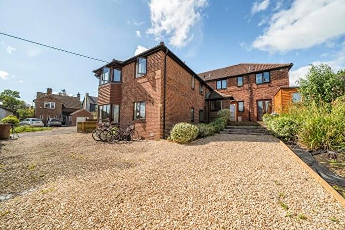 2 Bedroom Flat For Sale In Yarnells Road, Oxford, Oxfordshire, OX2