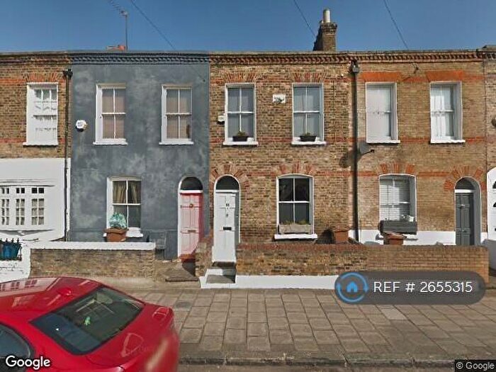 2 Bedroom Terraced House To Rent In London, London, E9